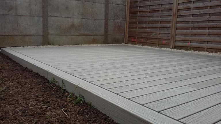 Terrasse en bois composite