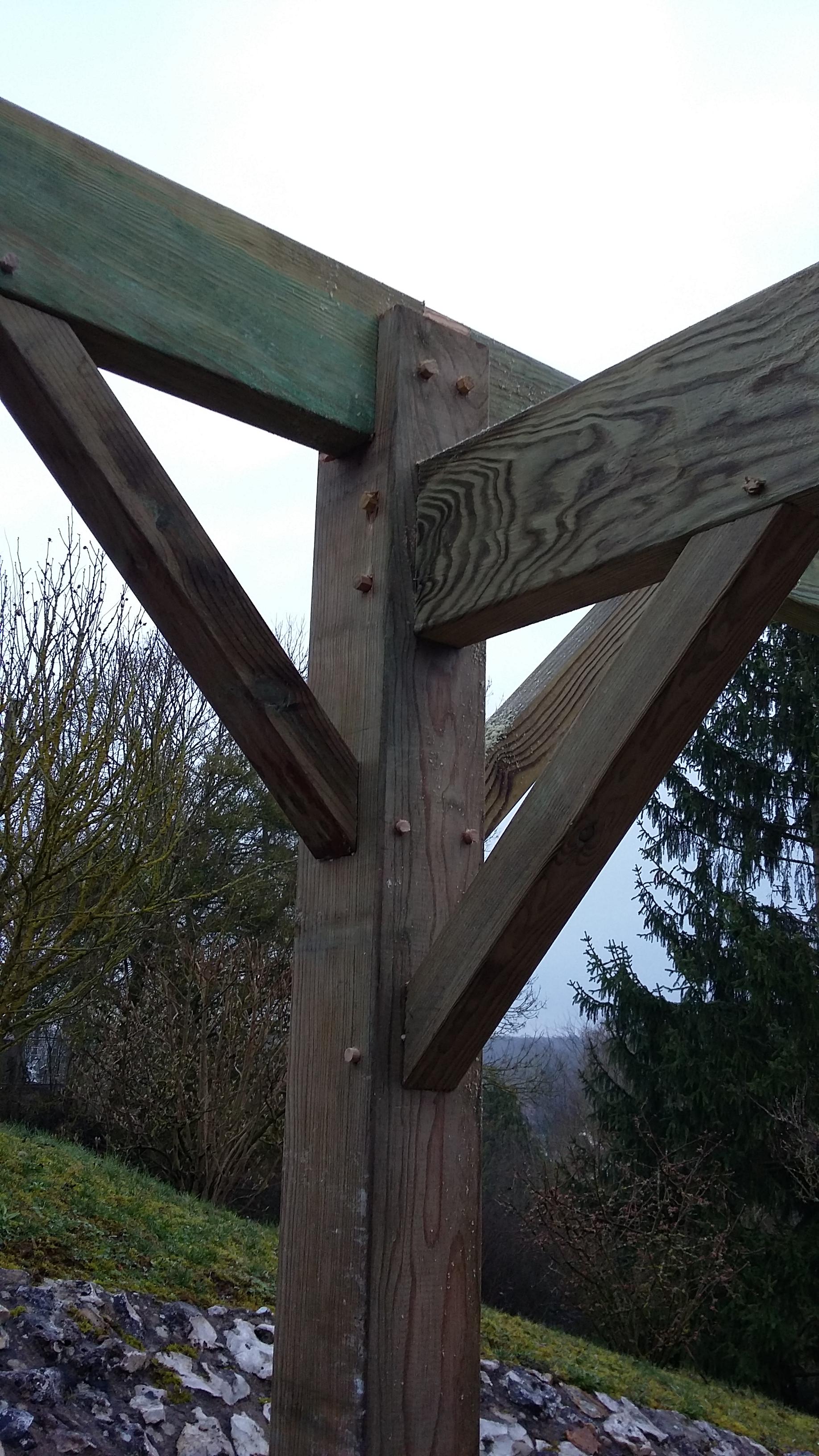 Carport - Assemblage traditionnel tenon/mortaise